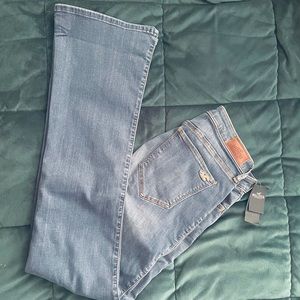 Hollister bootcut jeans. NWT